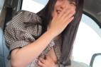 車の中で女子大生に抜いてもらうお約束…服を脱ぐだけのはずがフェラまでいけたww