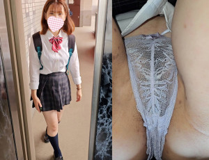 笑顔で挨拶してくれる子のあみあみパンツ