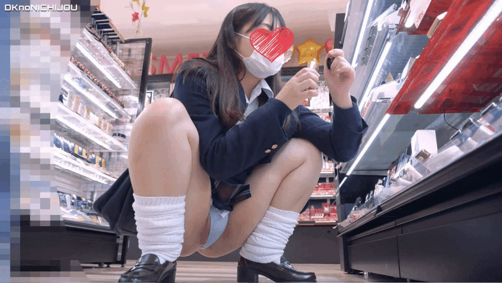 [4K]えちえちJK盗撮No.219#赤チェ　久々登場のむっちりJKちゃん、いろんな意味で限界ギリギリの極限パンチラ！